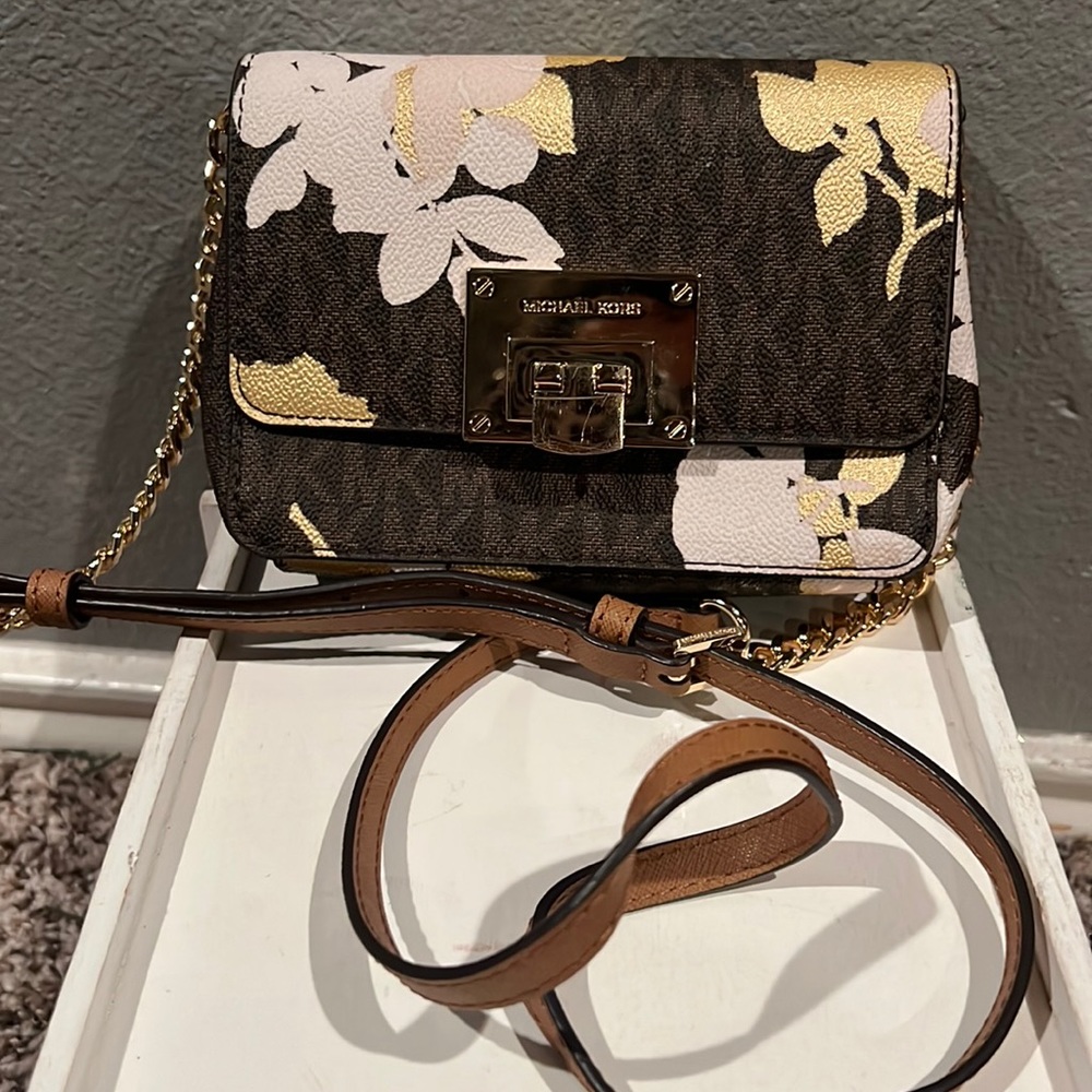 Michael  Kors leather crossbody.